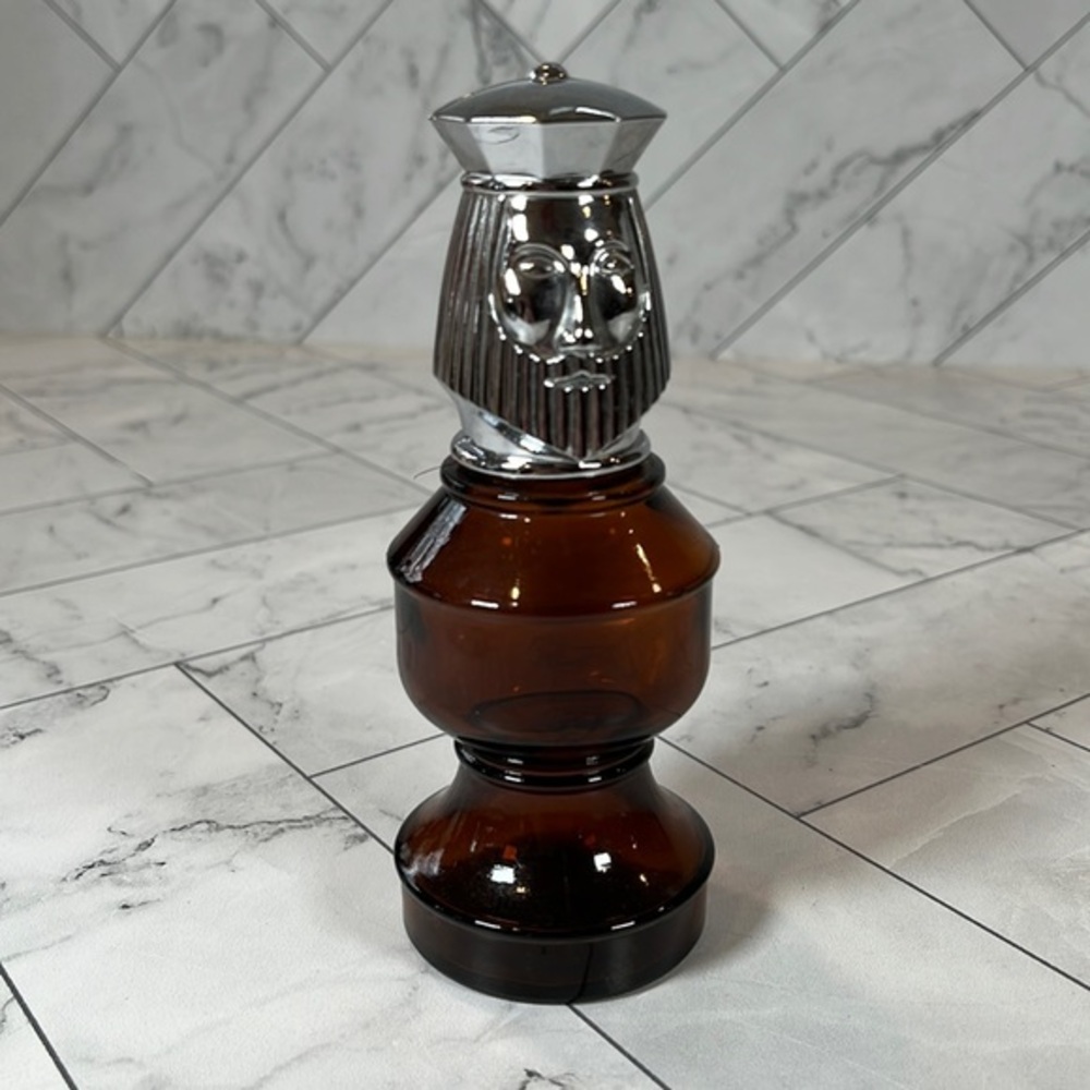 Vintage Retro Avon Decanter The KING Chess piece Oland Aftershave